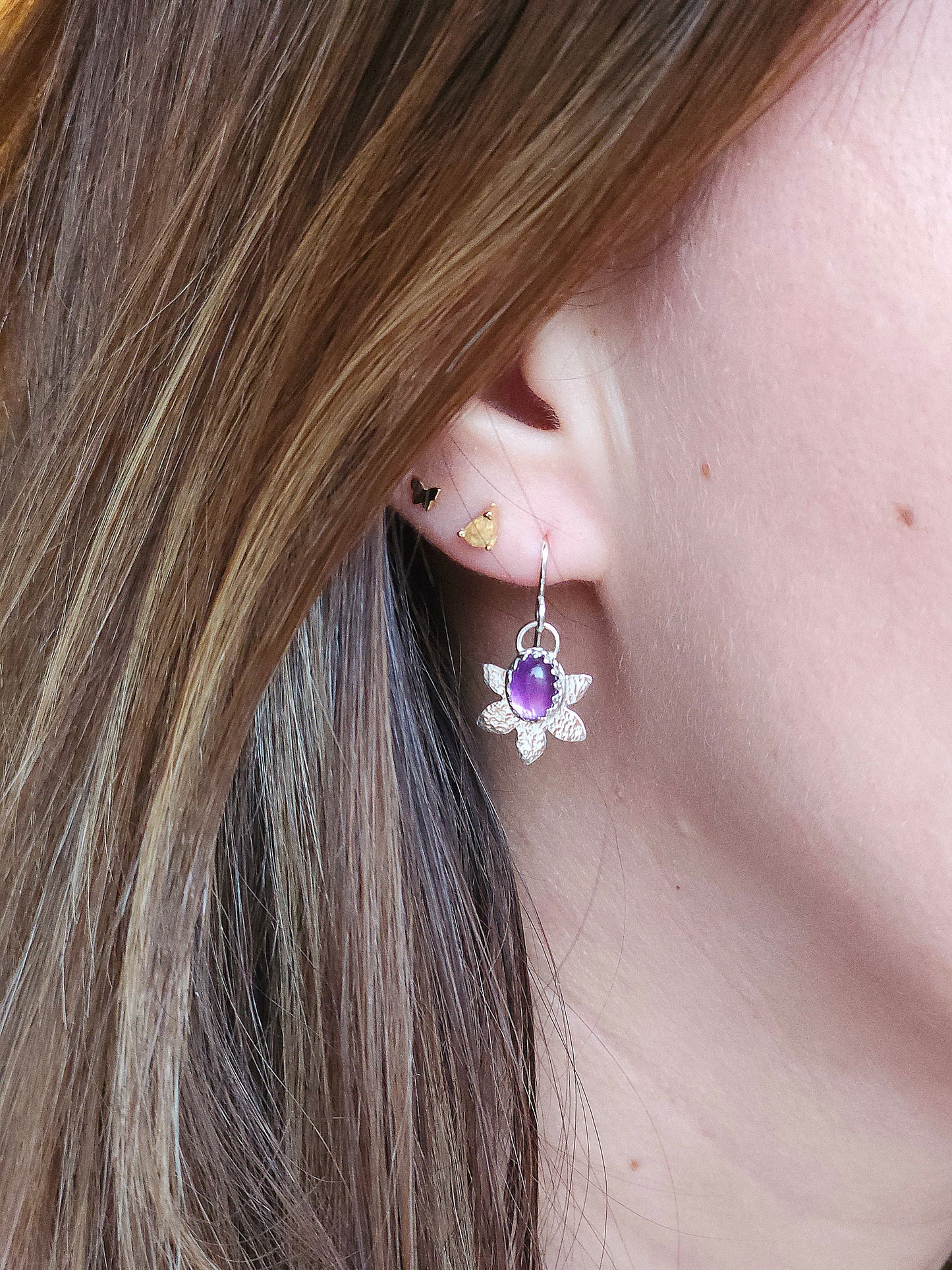 Amethyst hammered flower dangle earrings