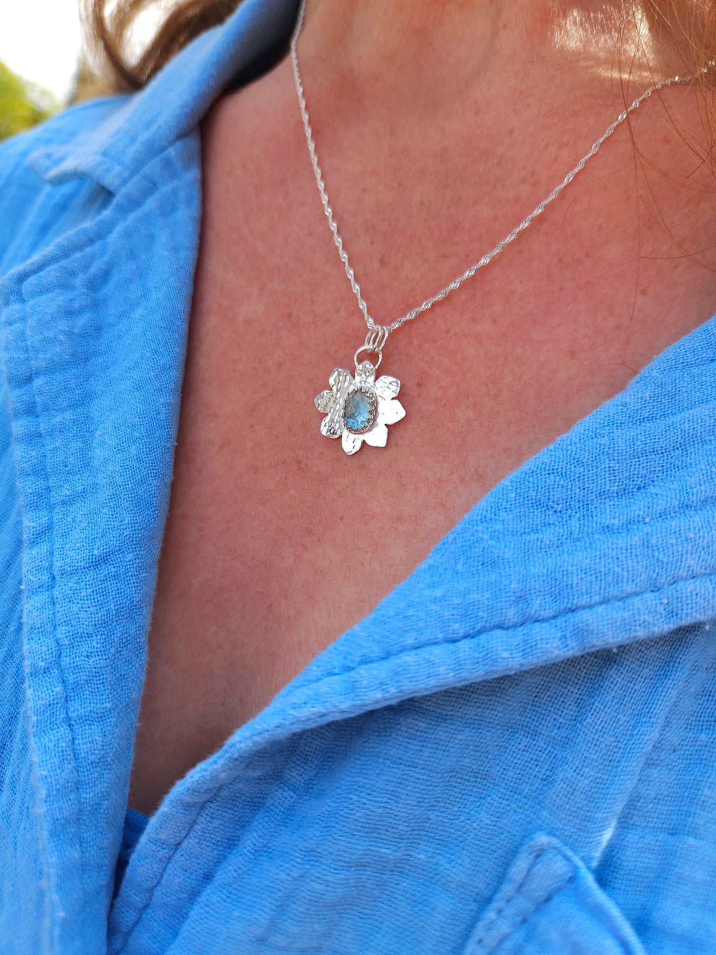 Hammered Aquamarine flower necklace