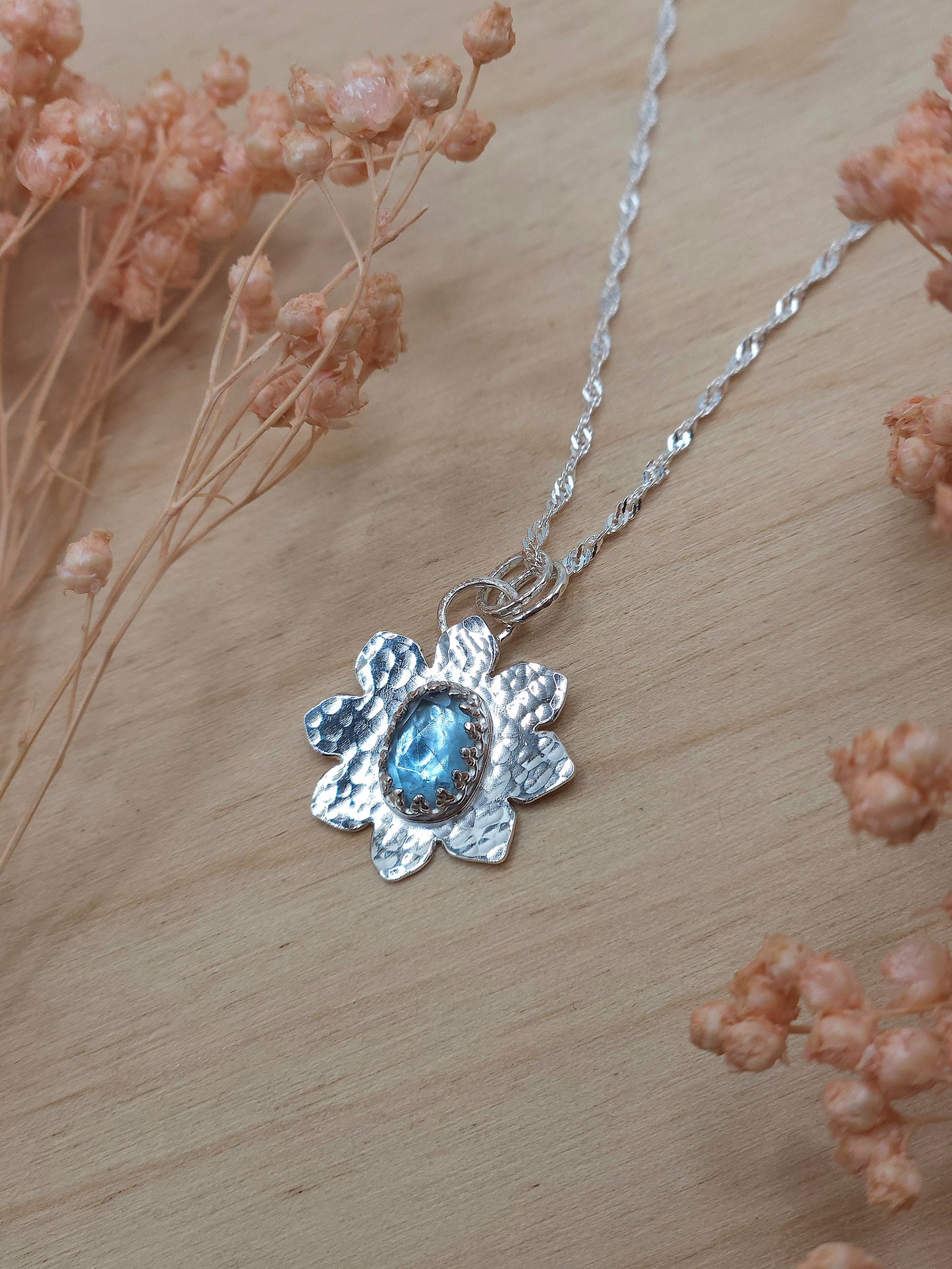 Hammered Aquamarine flower necklace