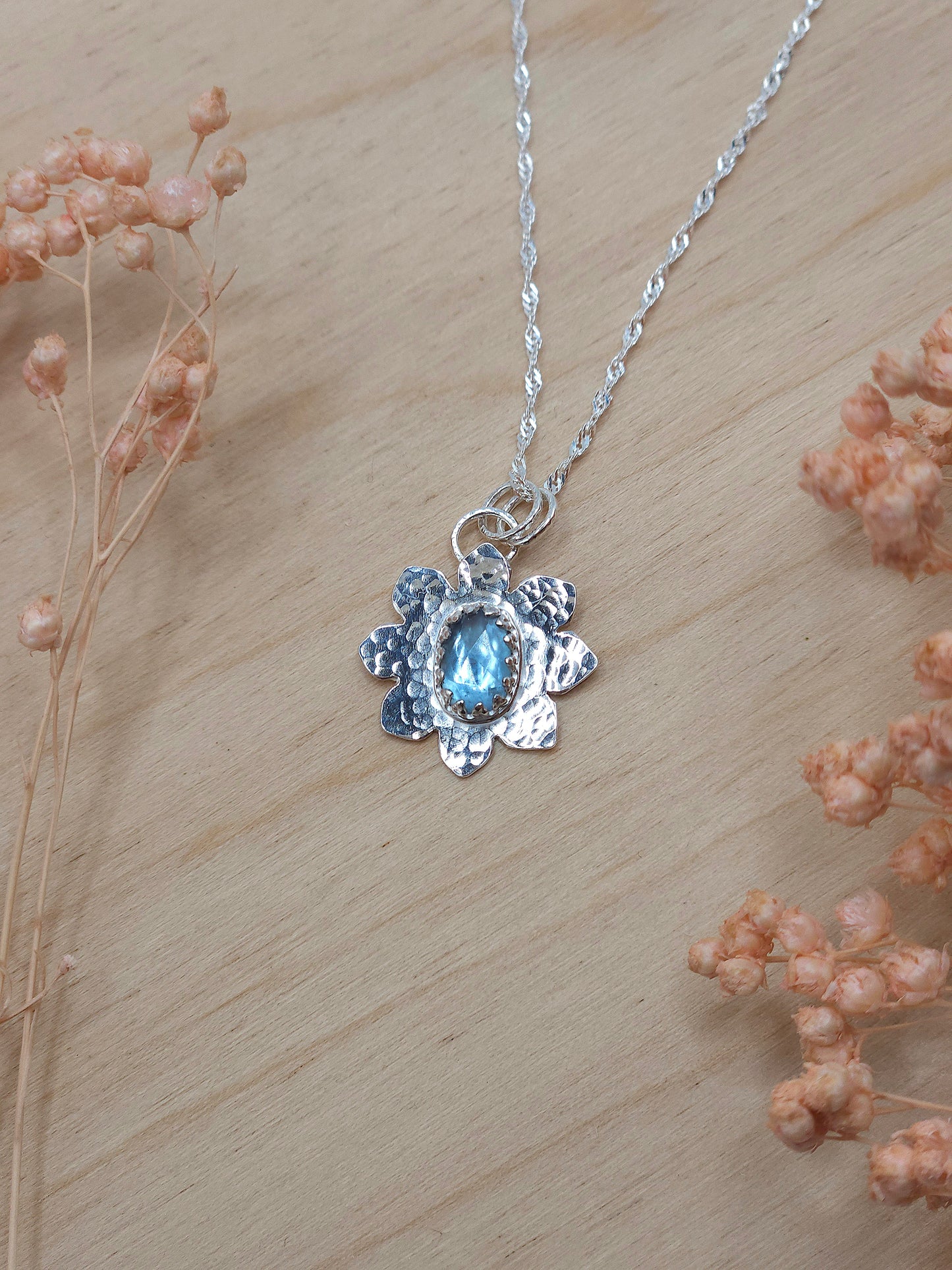 Hammered Aquamarine flower necklace