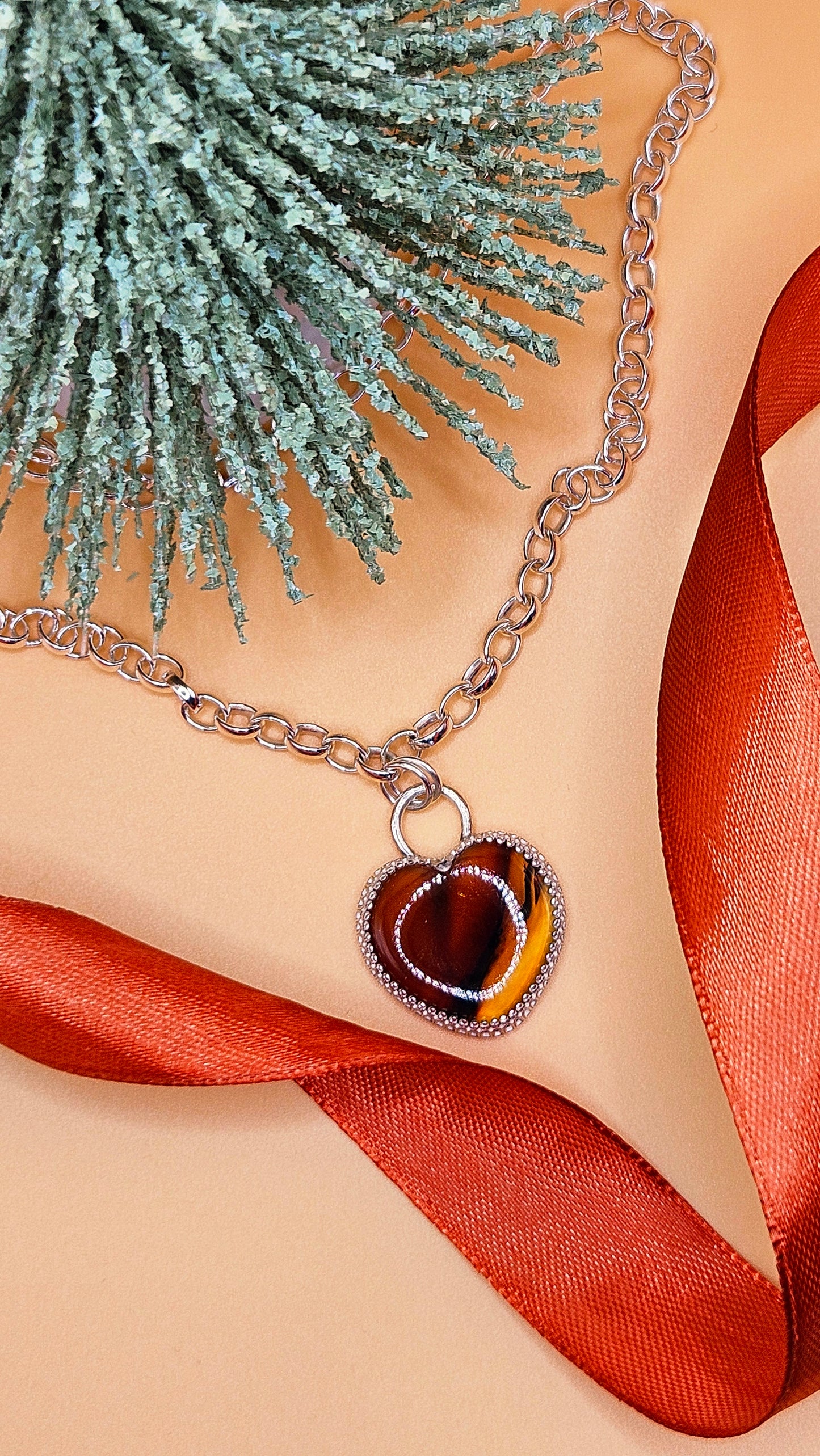 Montana Agate heart choker necklace