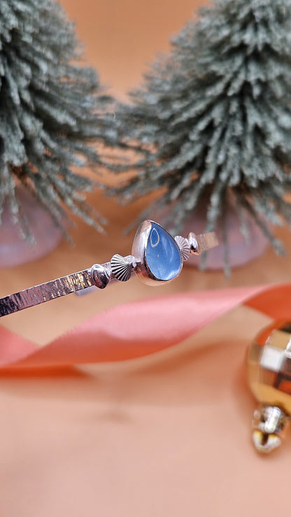 Aquamarine seashell cuff bangle