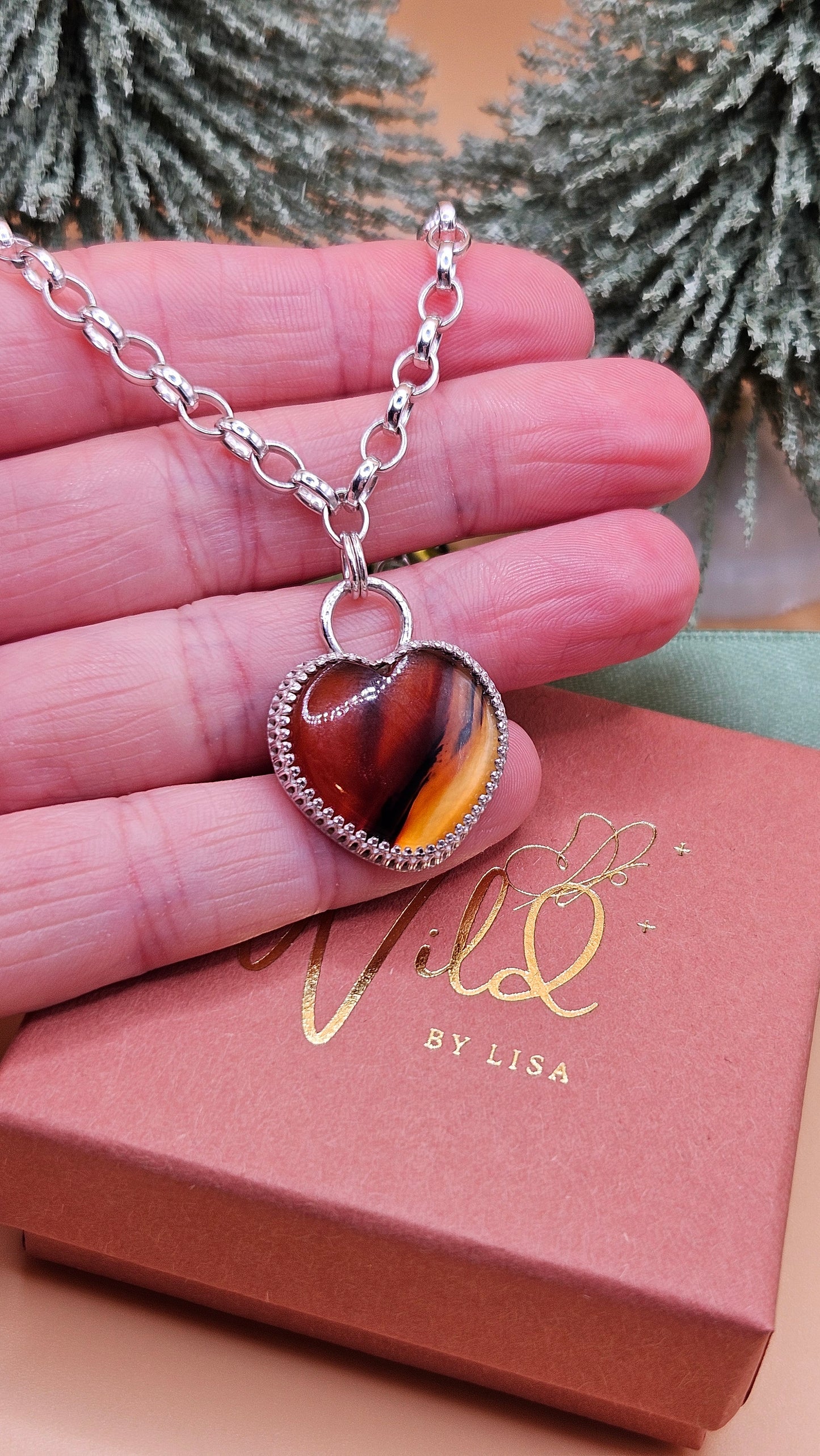 Montana Agate heart choker necklace