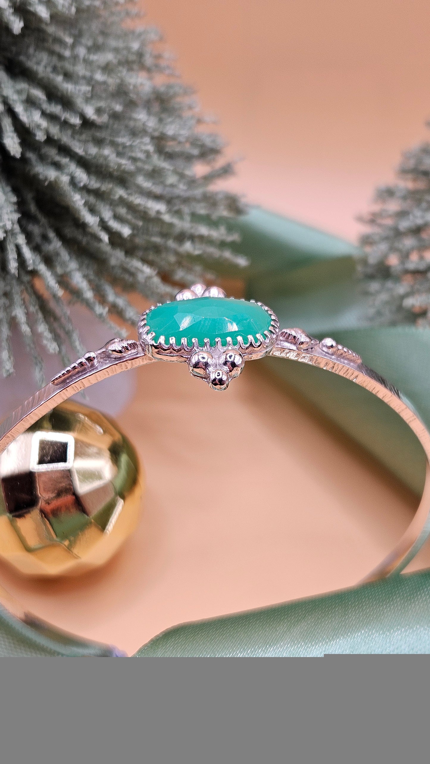 Chrysoprase seashell cuff bangle