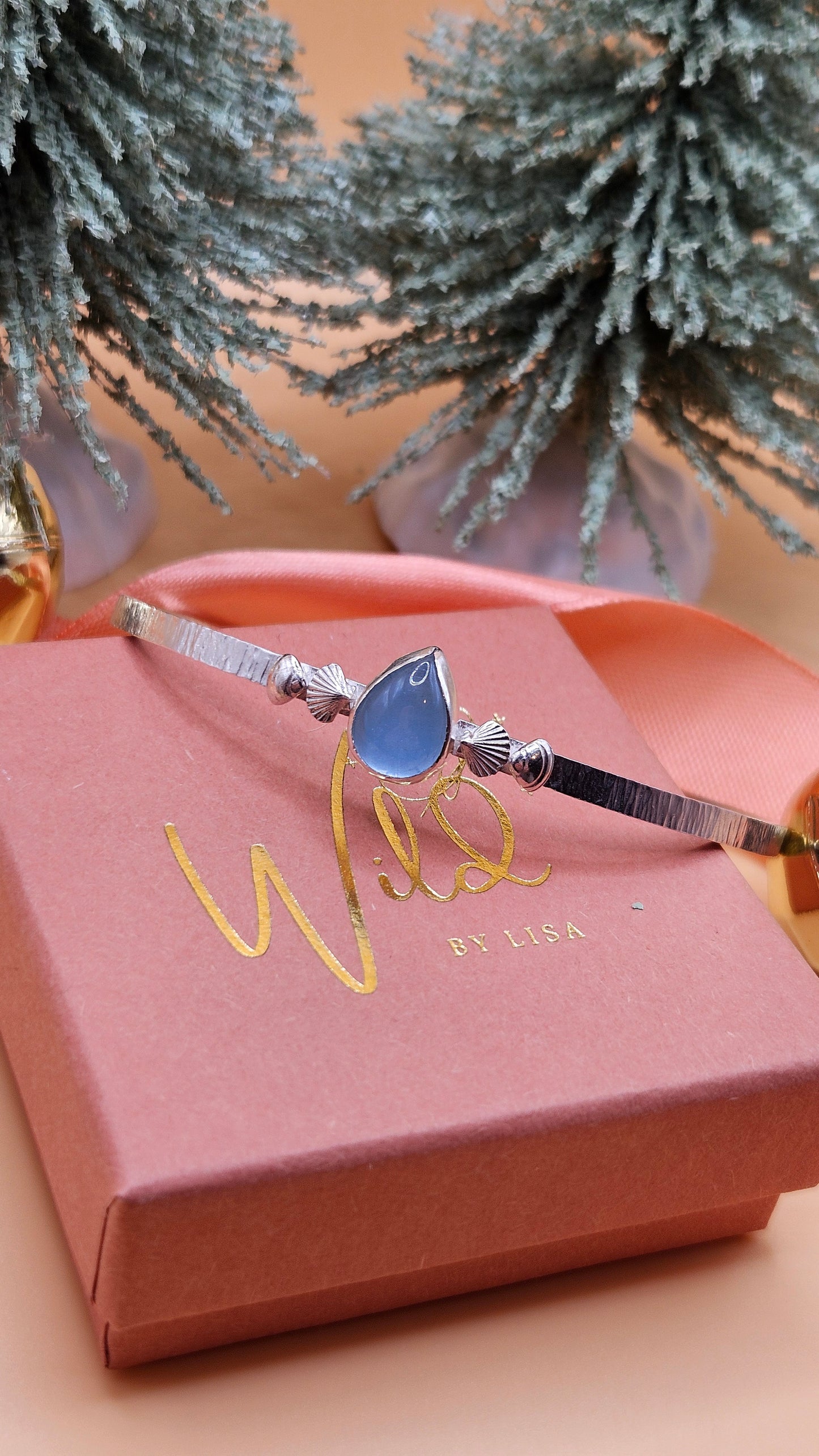 Aquamarine seashell cuff bangle